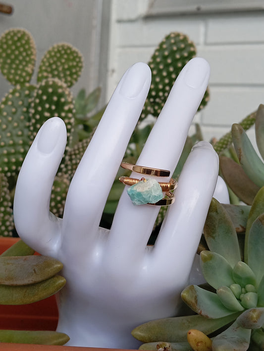 Anillo con piedra natural