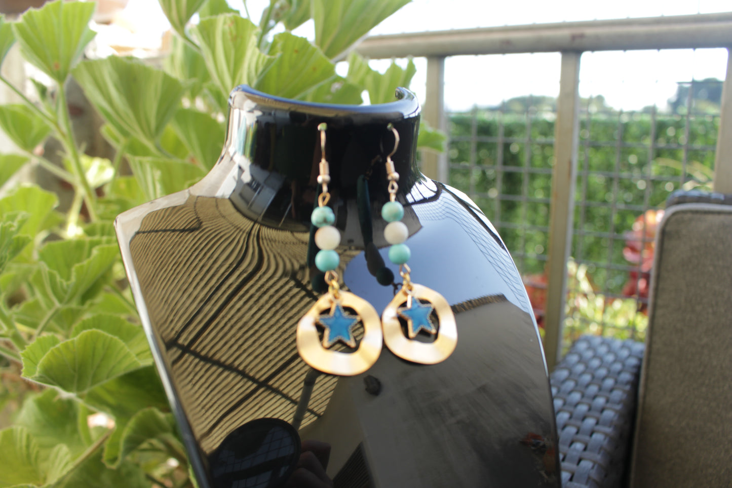 Pendientes con cuentas natural